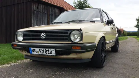 Bild 1 anzeigen